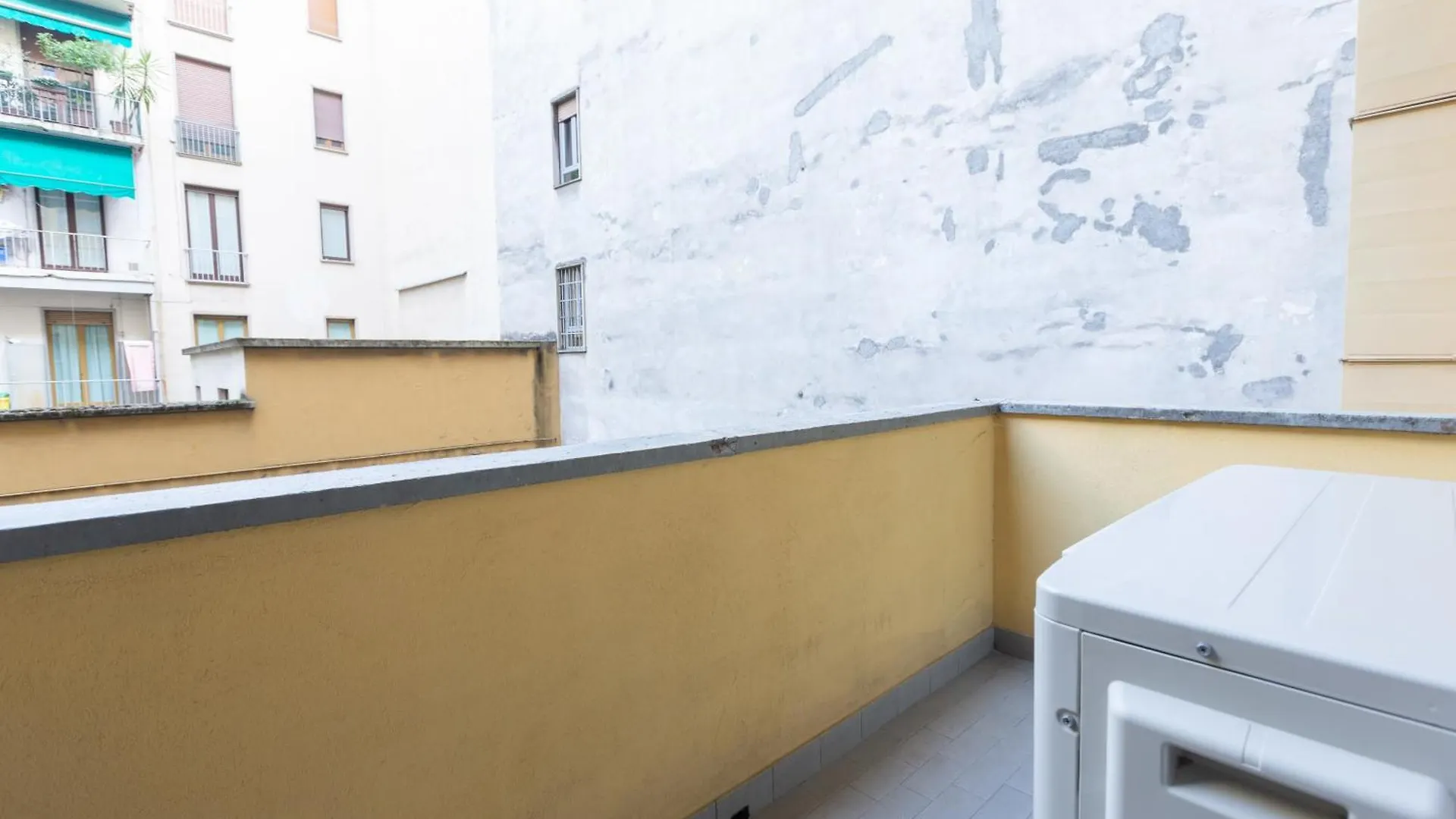 Apartament Porta Volta Bright And Roomy Flat Mediolan