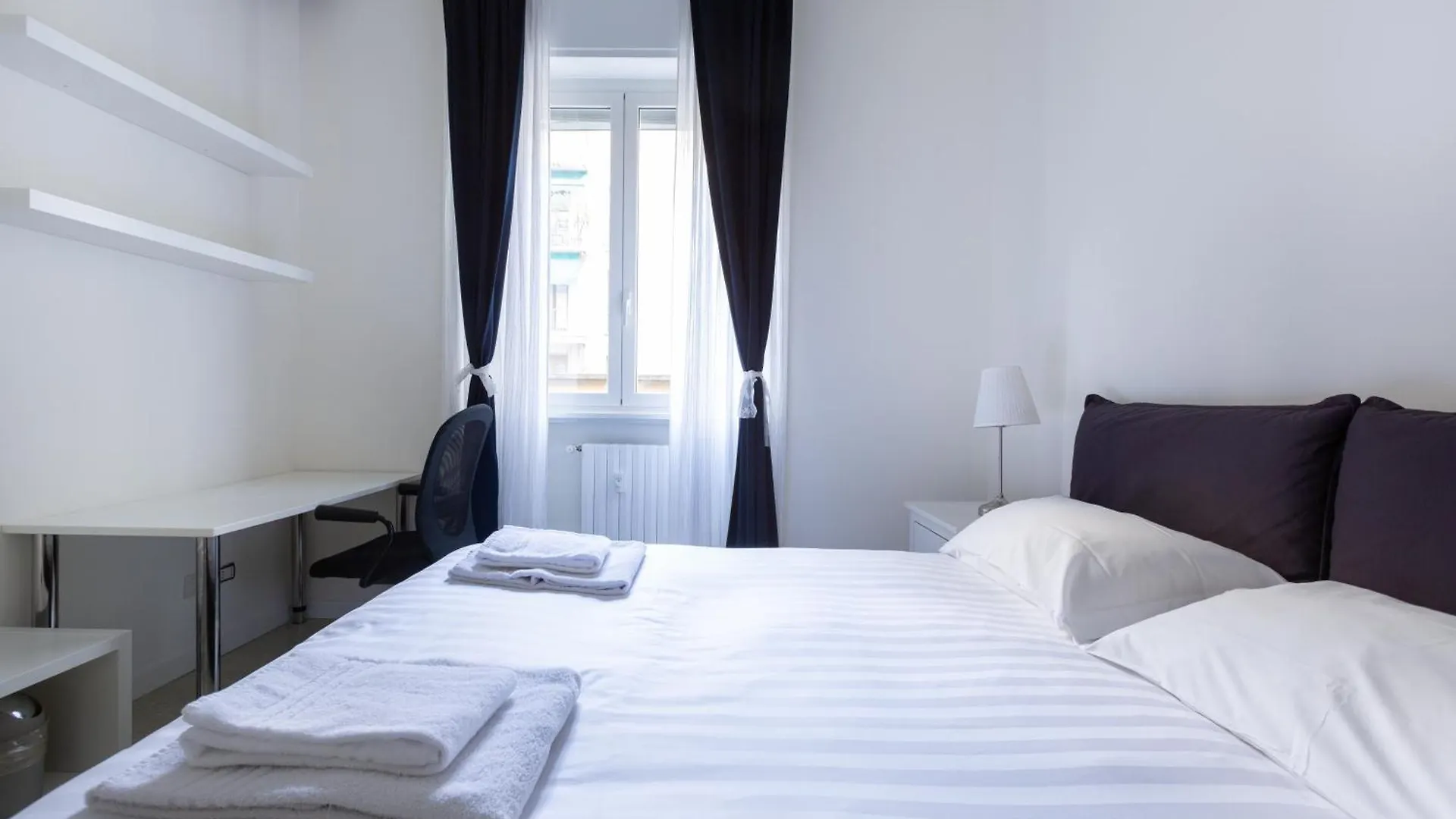 Porta Volta Bright And Roomy Flat Milan Apartment