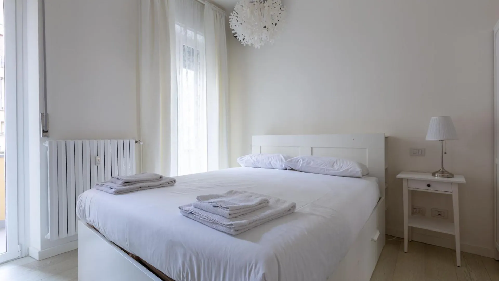 Apartment Porta Volta Bright And Roomy Flat Milan