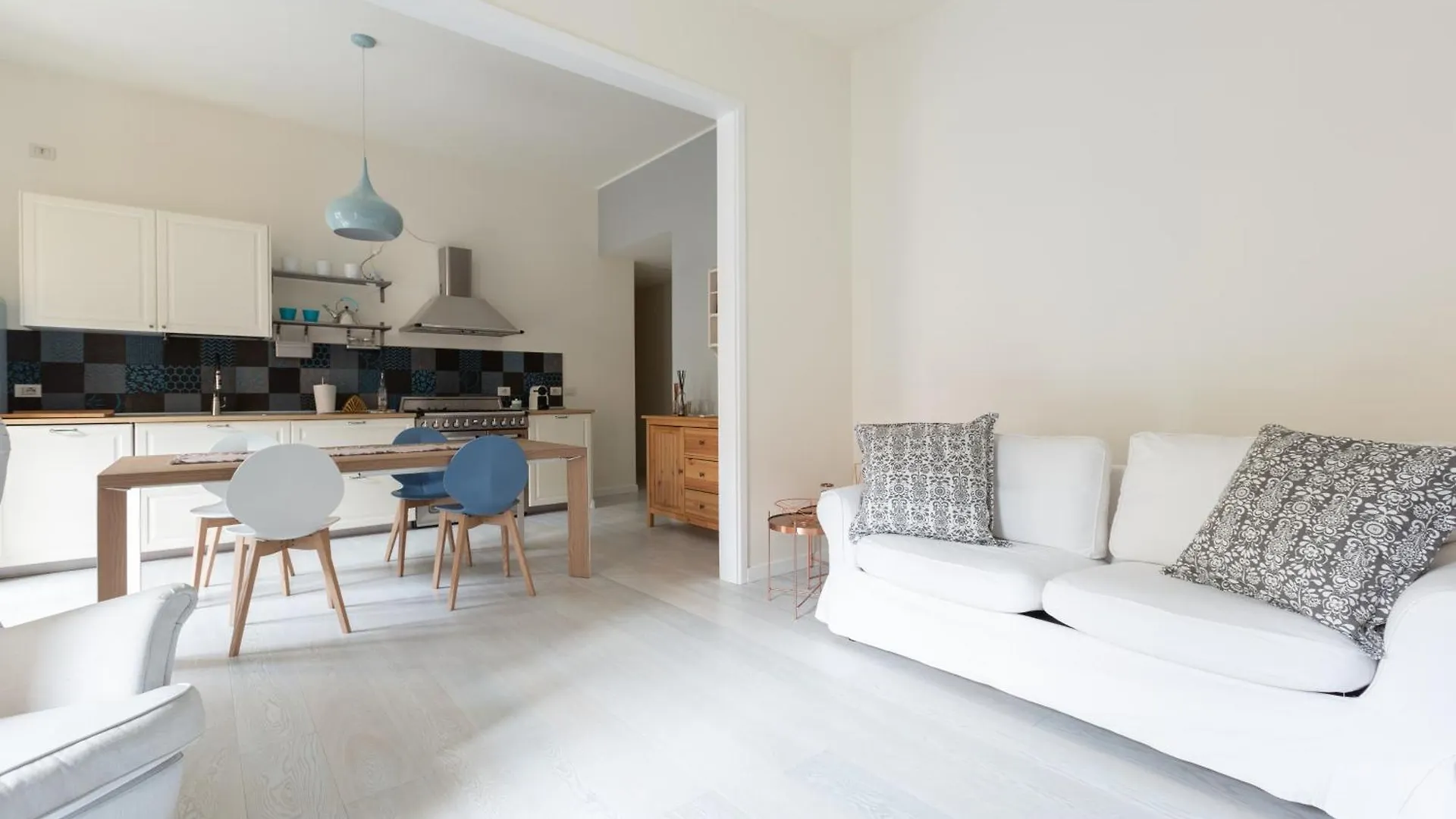 Apartment Porta Volta Bright And Roomy Flat Milan