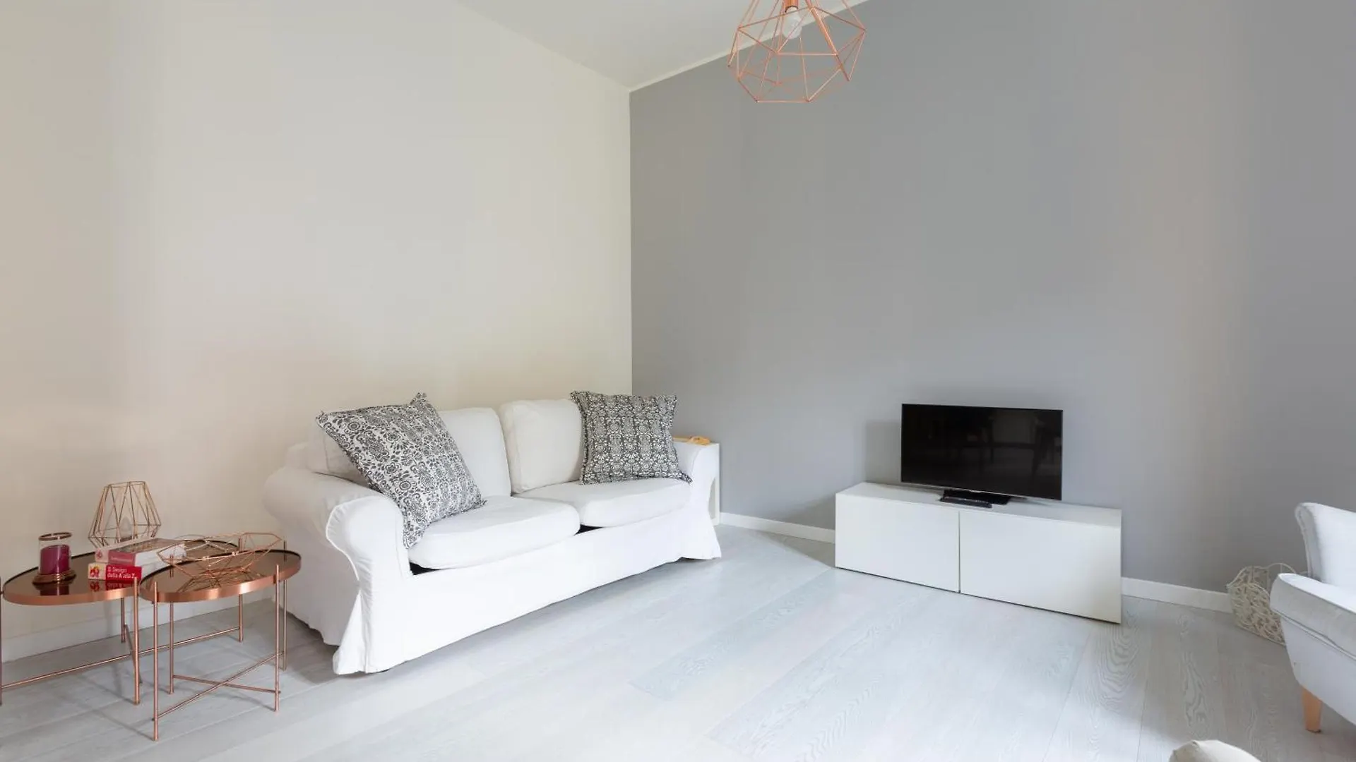 Porta Volta Bright And Roomy Flat Milan 0*,
