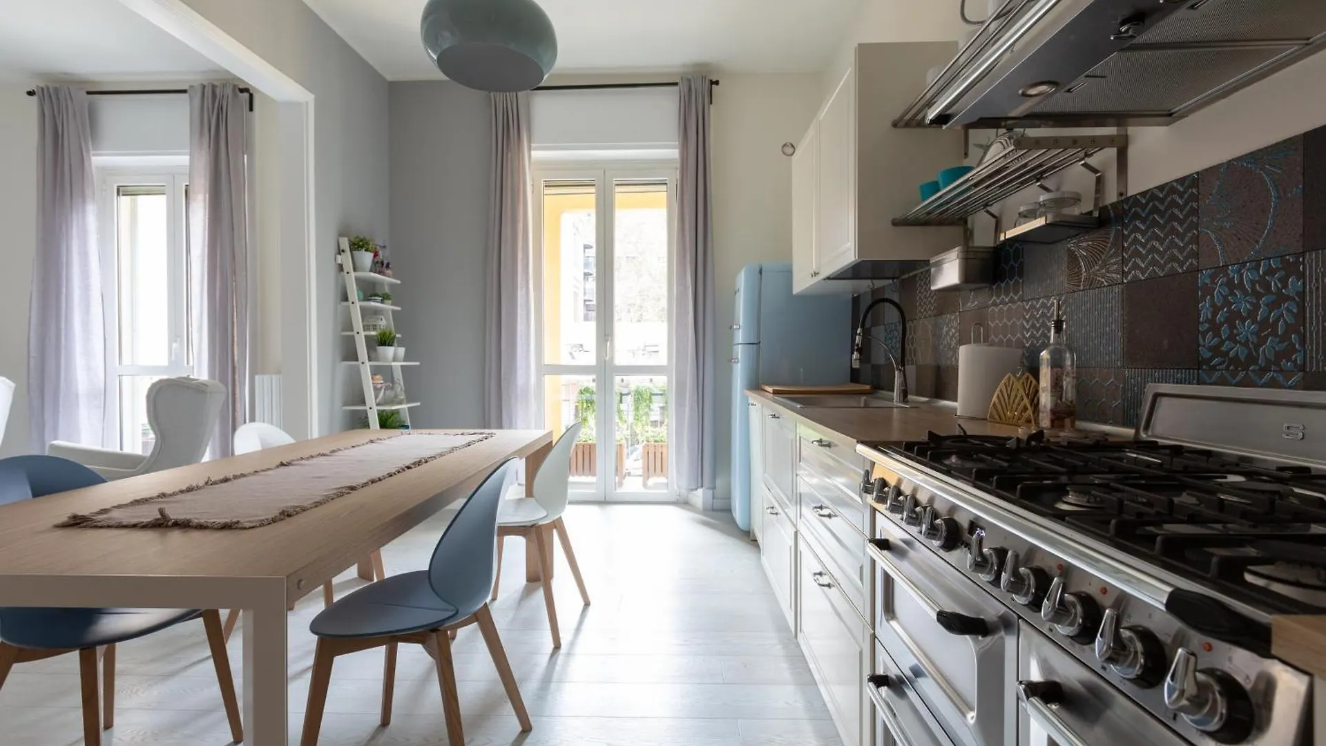 Apartment Porta Volta Bright And Roomy Flat Milan