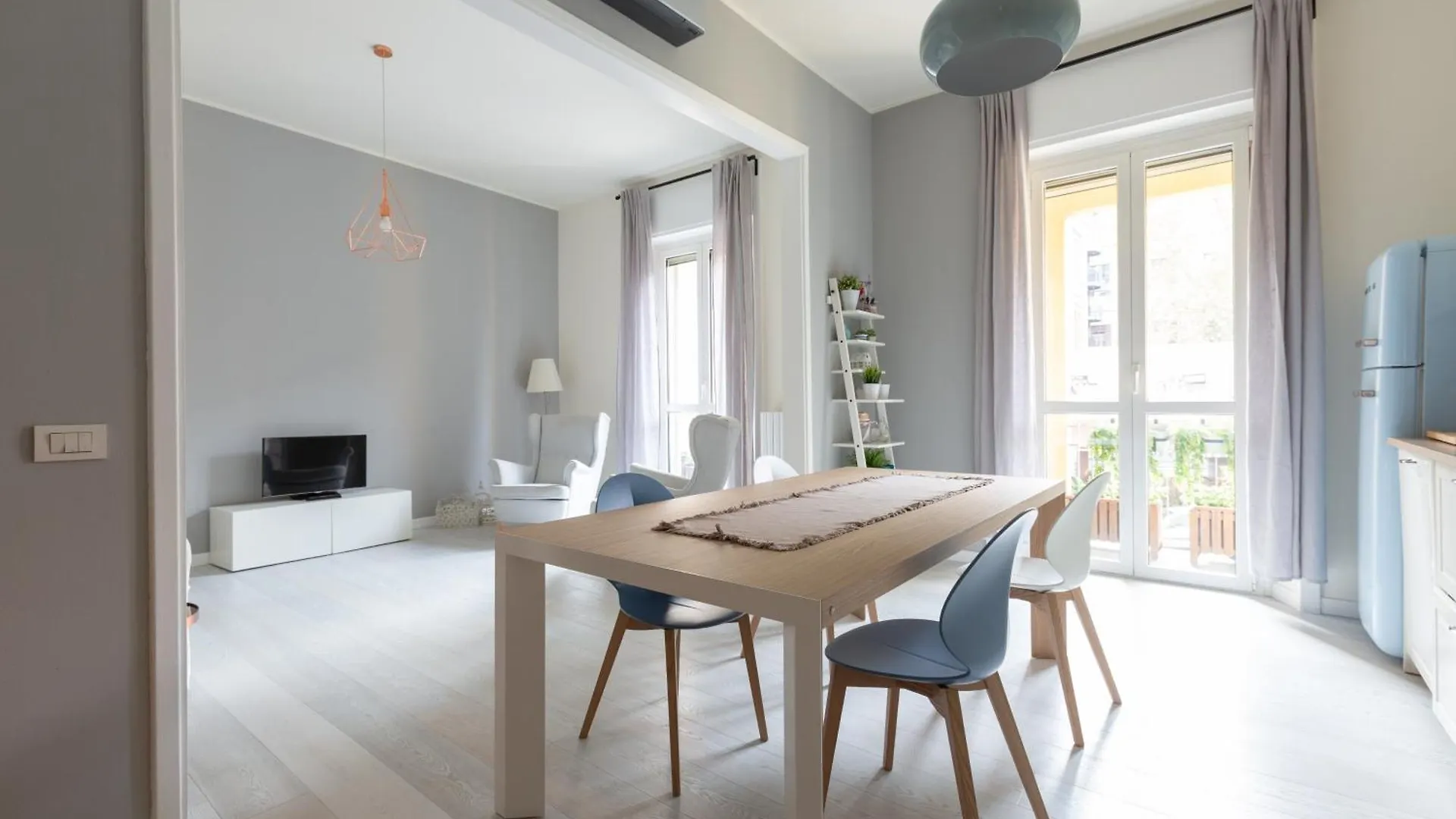 Porta Volta Bright And Roomy Flat Μιλάνο 0*,